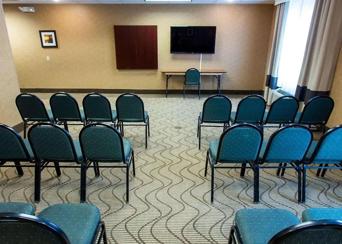 Comfort Suites Grand Rapids South