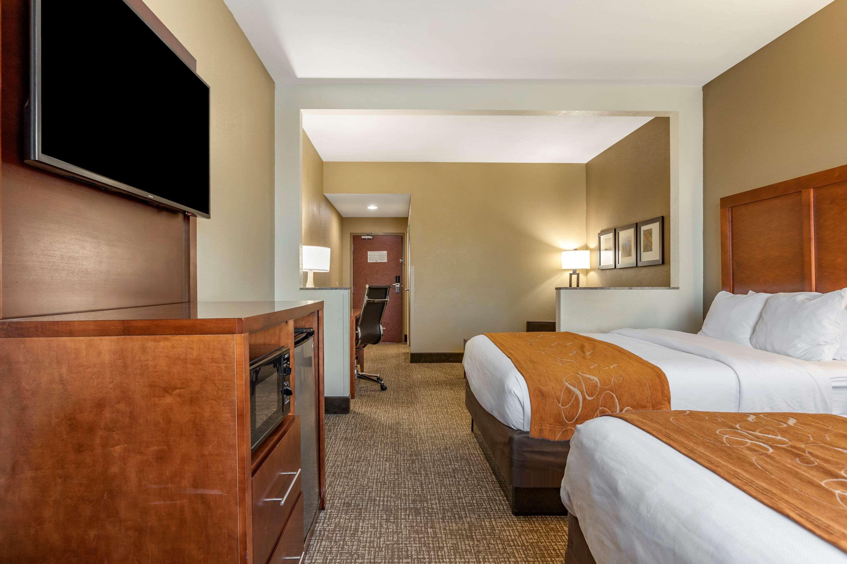 Hotel Comfort Grand Rapids South