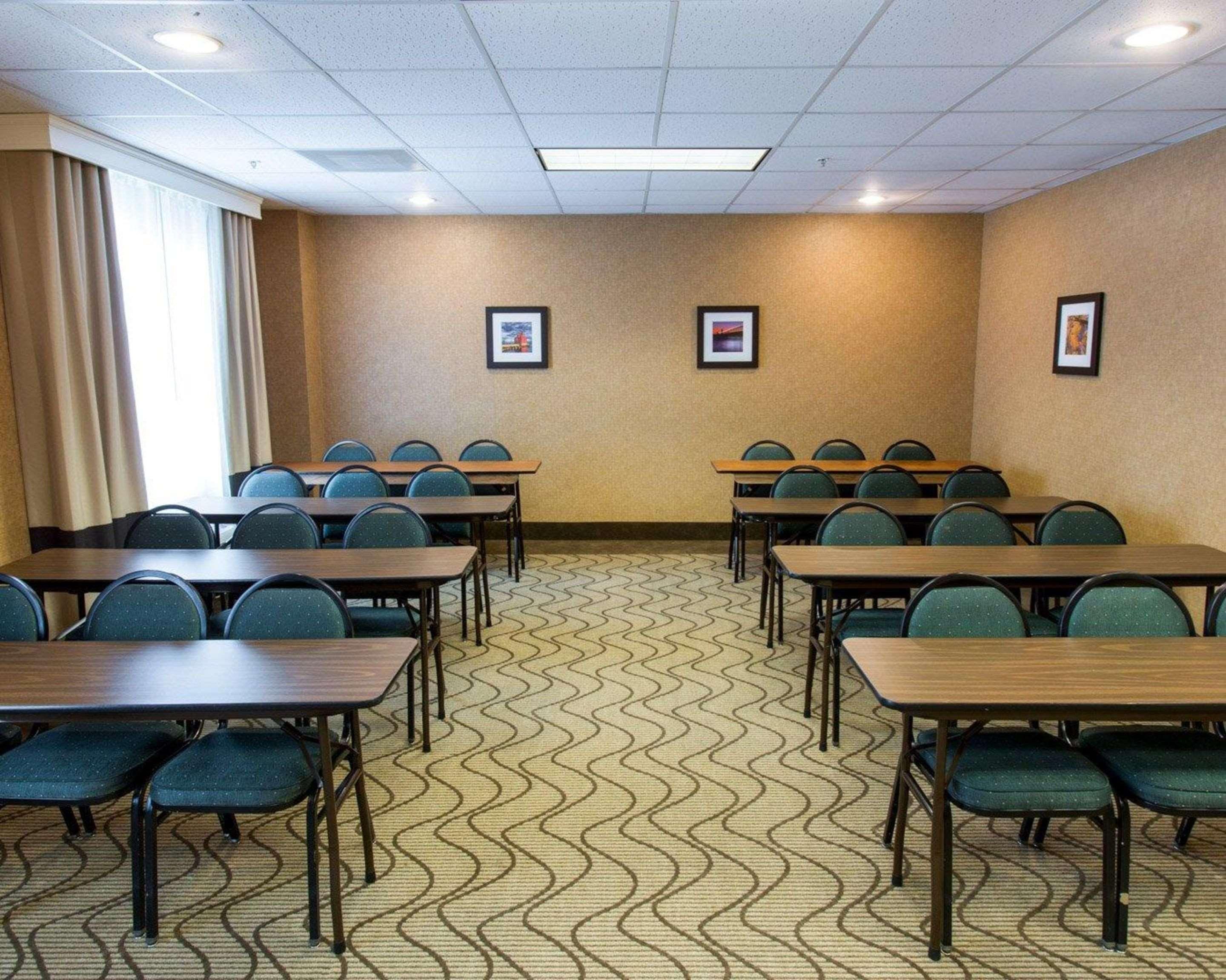 Comfort Grand Rapids South 3*