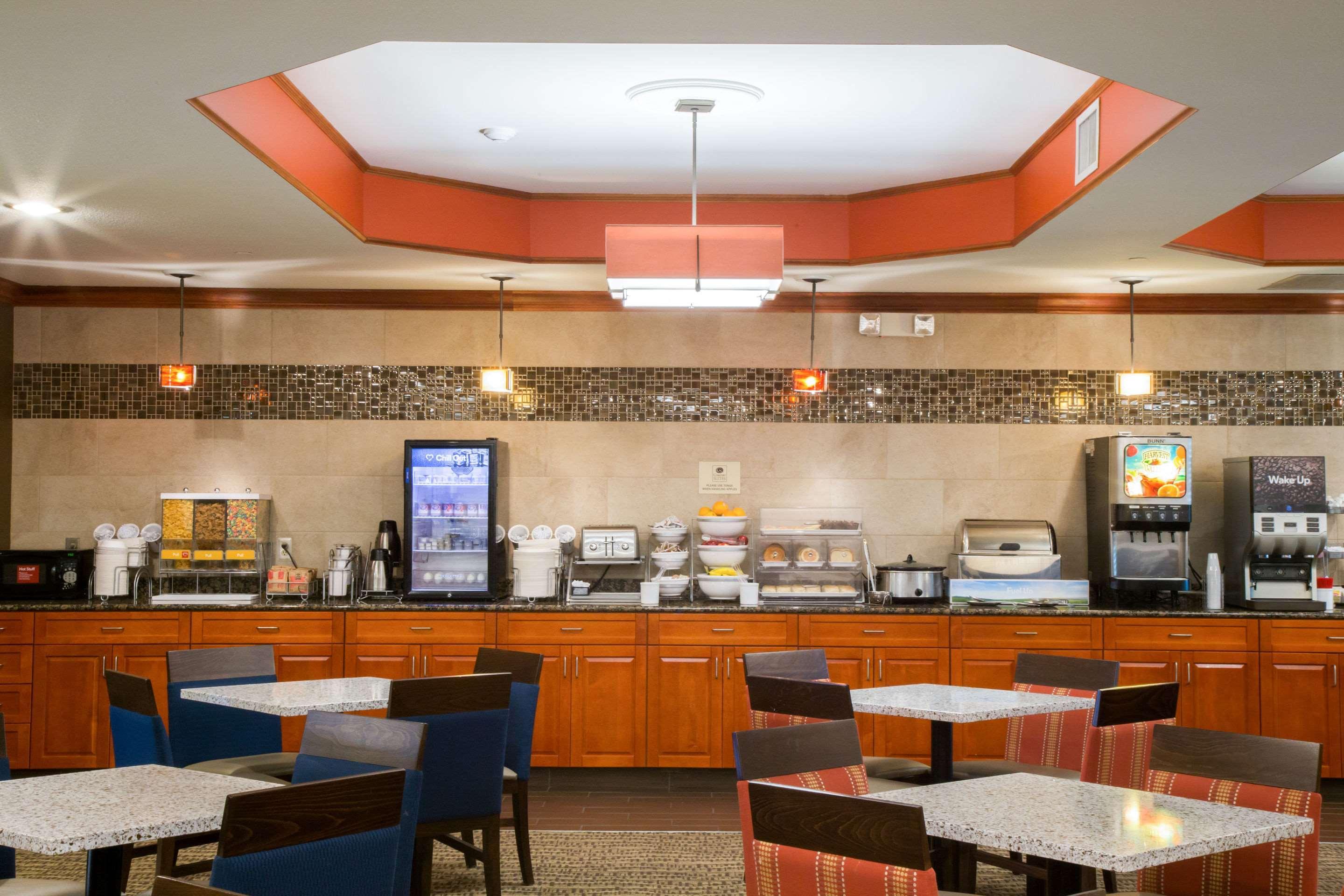 Hotel Comfort Grand Rapids South